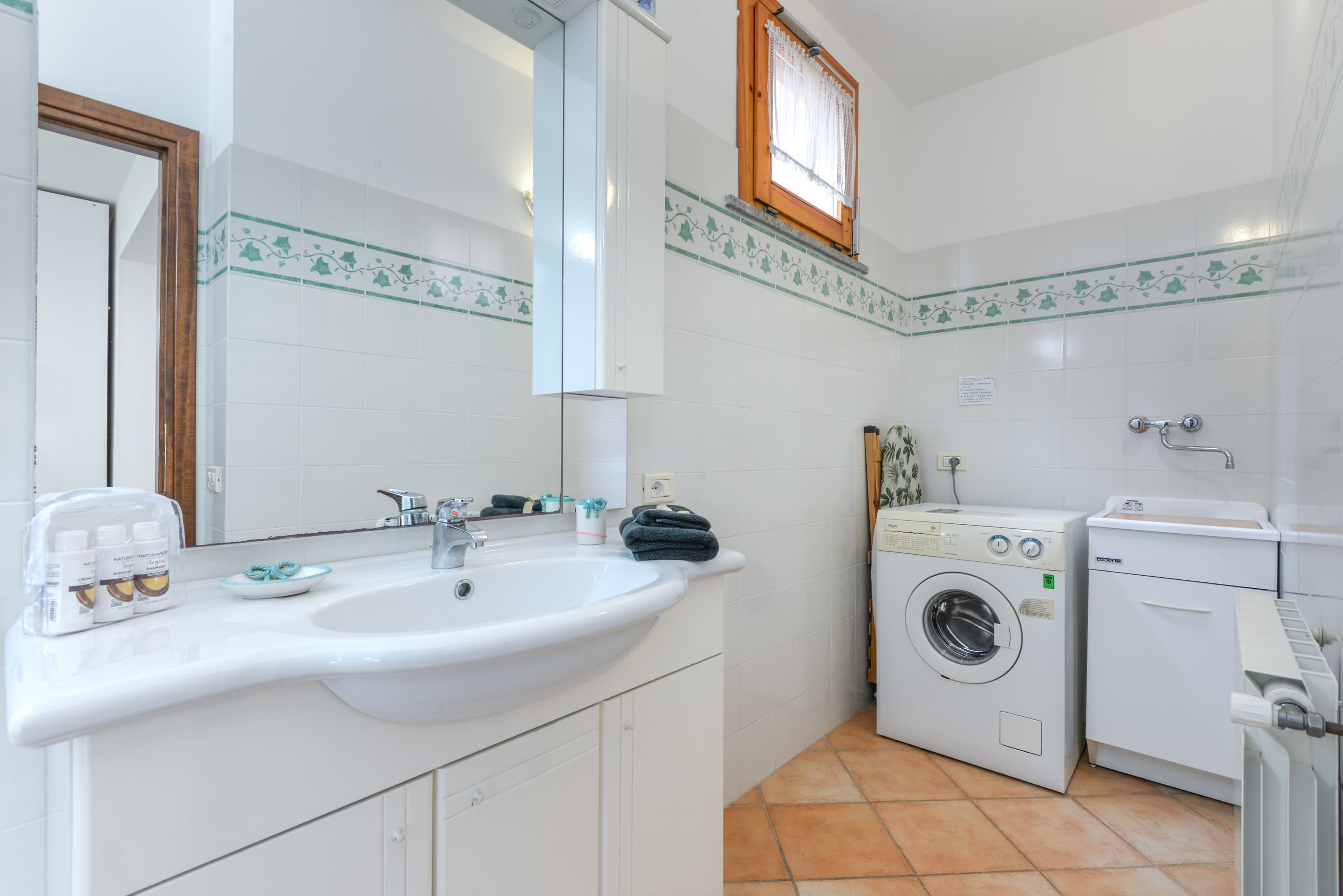 The House - Image 21